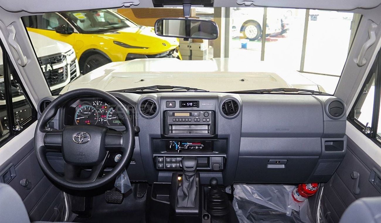 تويوتا لاند كروزر 70 2025 Model Toyota Land Cruiser Hardtop LC78, 4.0L Petrol 4WD A/T