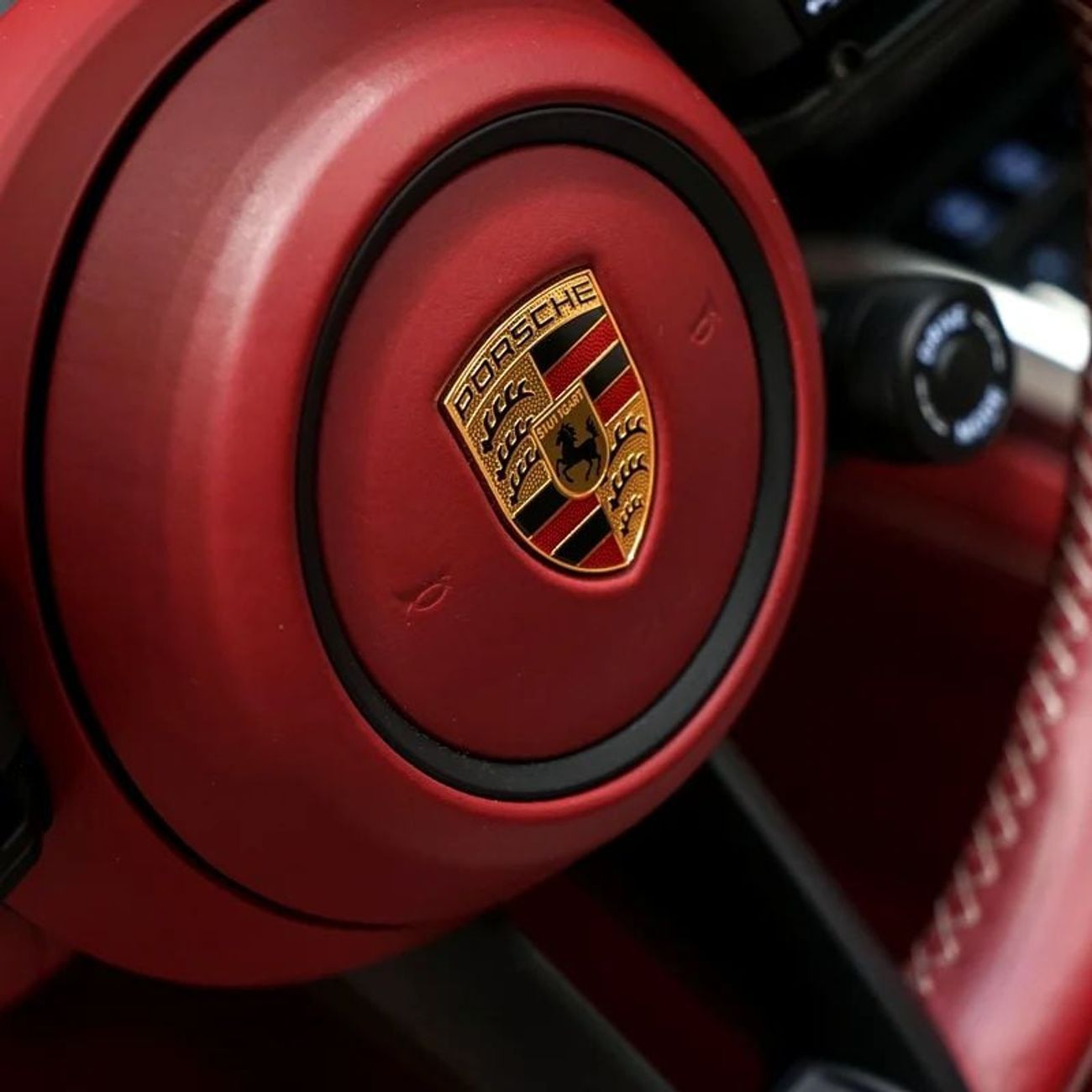 Porsche 911 Turbo 3.8L (580 HP) Coupe | GCC Specs | Full Option | Dealer Warranty Until 2027 | No Accident / No