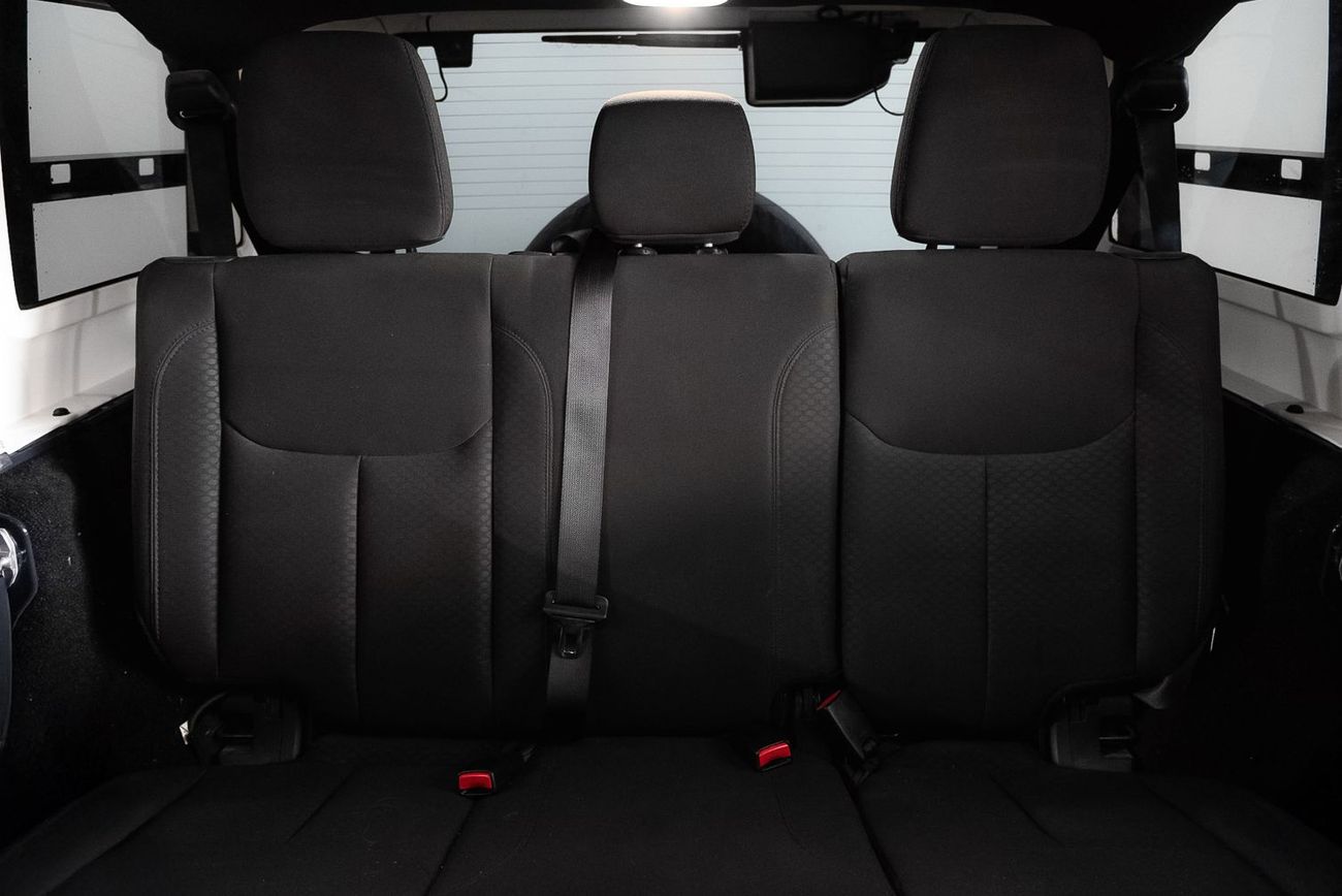 Jeep Wrangler Unlimited Sport 3.6L A/T