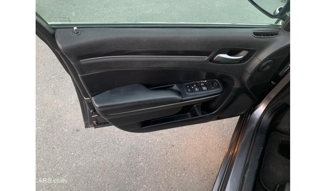 كرايسلر 300C Chrysler C300-2016_Excellent _Condihion