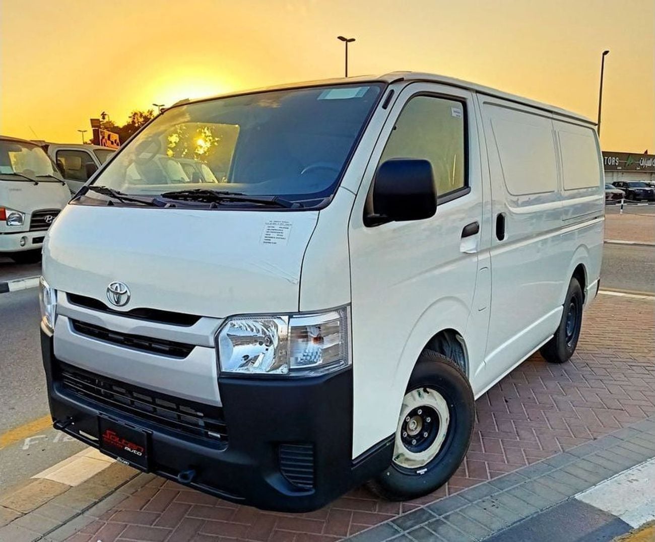 تويوتا هاياس GL TOYOTA HAICE STD ROOF CARGO 2.5L DIESEL M/T 2024 MODEL