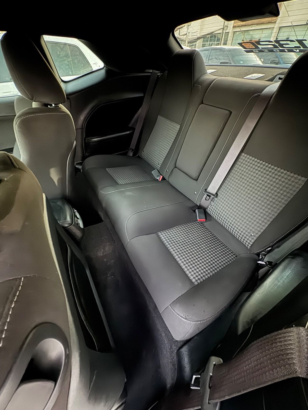 Dodge Challenger SXT Plus 3.6L