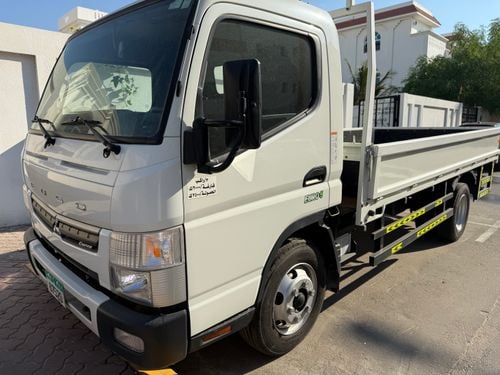 Mitsubishi Canter Van