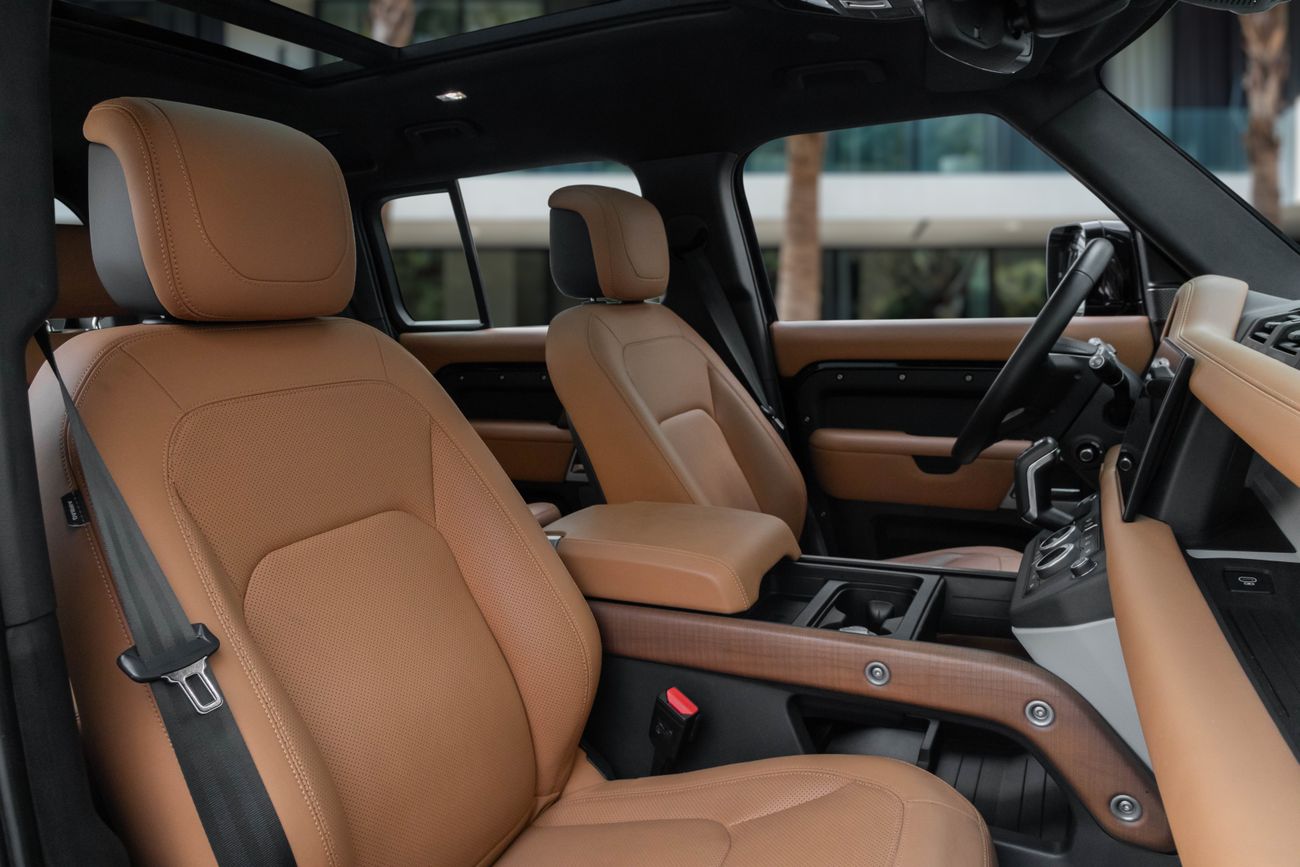 Land Rover Defender Defender | 6,365 P.M | 0% Downpayment | Agency Warranty!