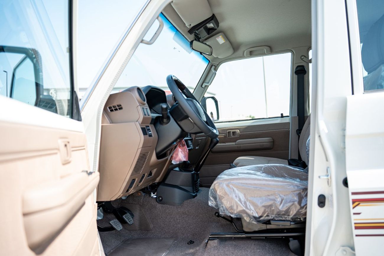 تويوتا لاند كروزر Toyota Land Cruiser LC76Hardtop2025 4.0L Petrol4WD Transmission A