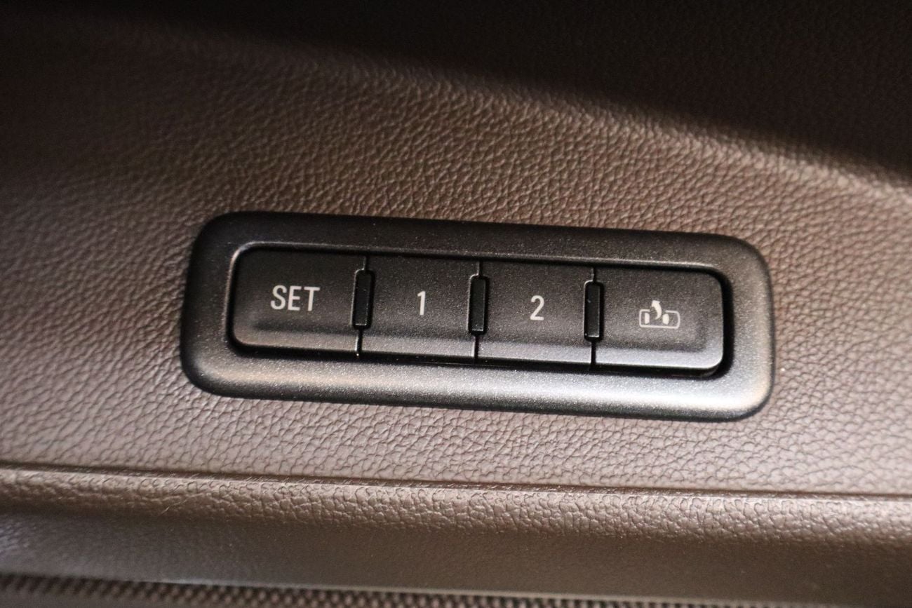 Chevrolet Tahoe LTZ 5.3L 4WD (8 Seater)