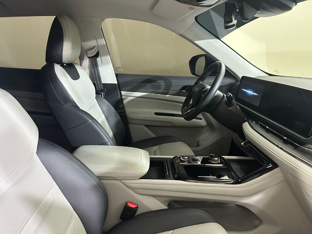 فورد تيريتوري TER4224  TITANIUM PLUS TECH PKG / FREE Insurance + Registration / AL TAYER MOTORS / AL QOUZ SHOWROOM