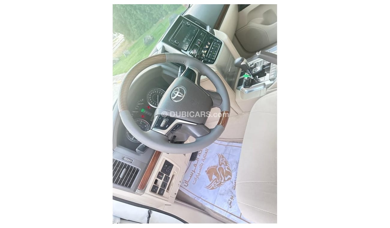 Toyota Land Cruiser 4.5L GXR TURBODIESEL V8 AUTOMATIC TRANSMISSION