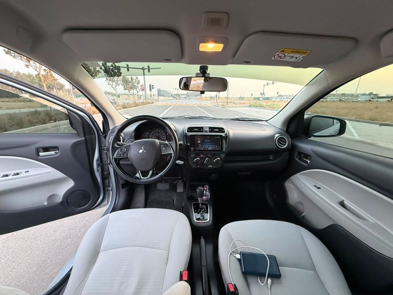 Mitsubishi Attrage GLX
