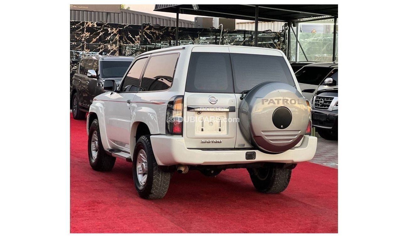 Nissan Patrol Safari