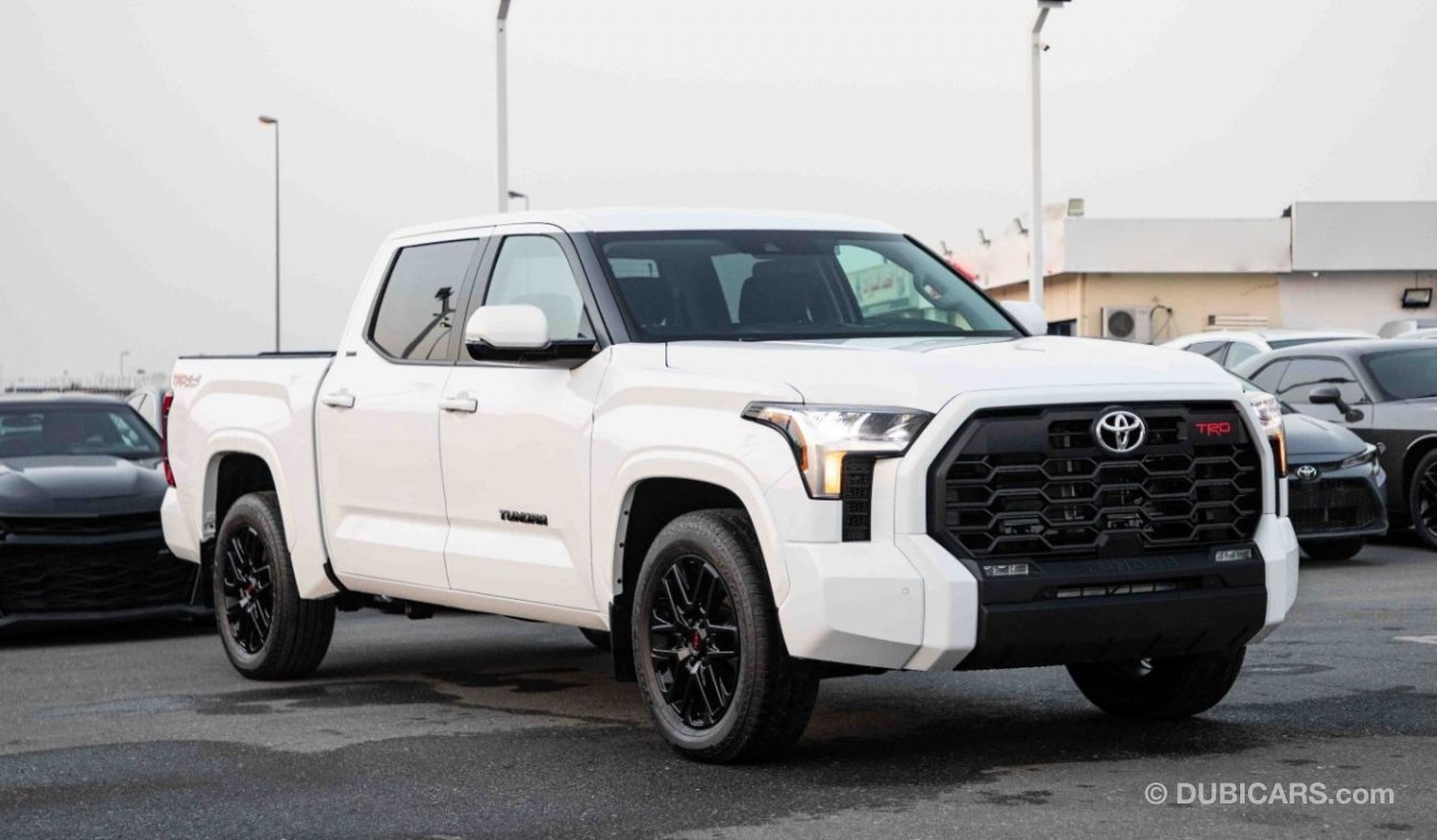 تويوتا تاندرا SR5 Crewmax TRD-Sport 4WD.