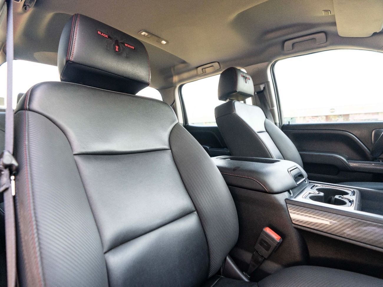 جي أم سي سييرا 5.3L V8 AT4 Crew Cab (AWD)