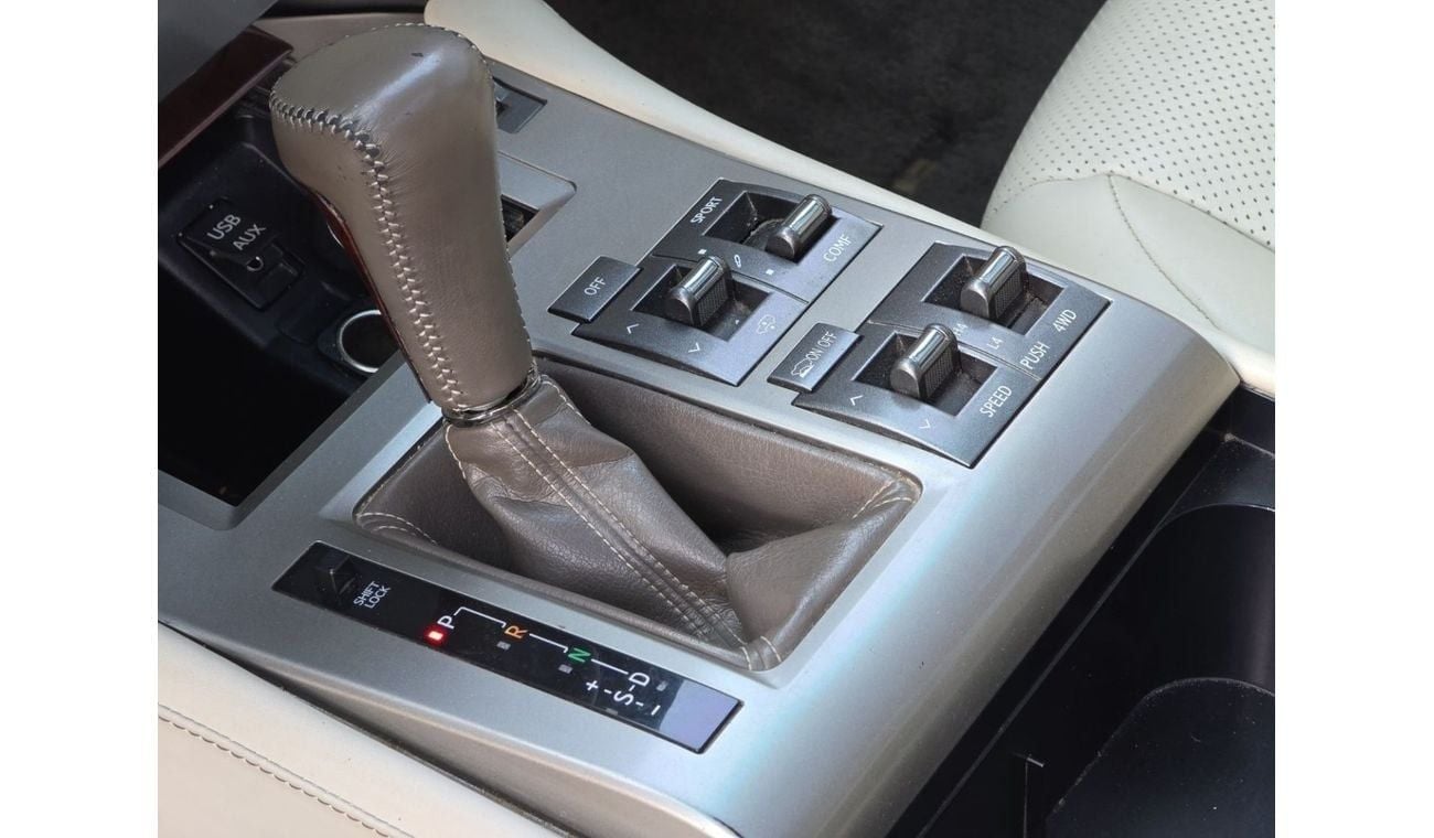 Lexus GX460 Platinum 4.6L LEXUS GX460 2010 GCC PERFECT CONDITION // FULL OPITION