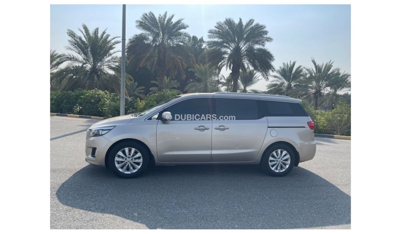 Kia Carnival Kia Carnival   MODEL 2016 Excellent Conditio  (GCC- SPEC)  VERY GOOD CONDITION