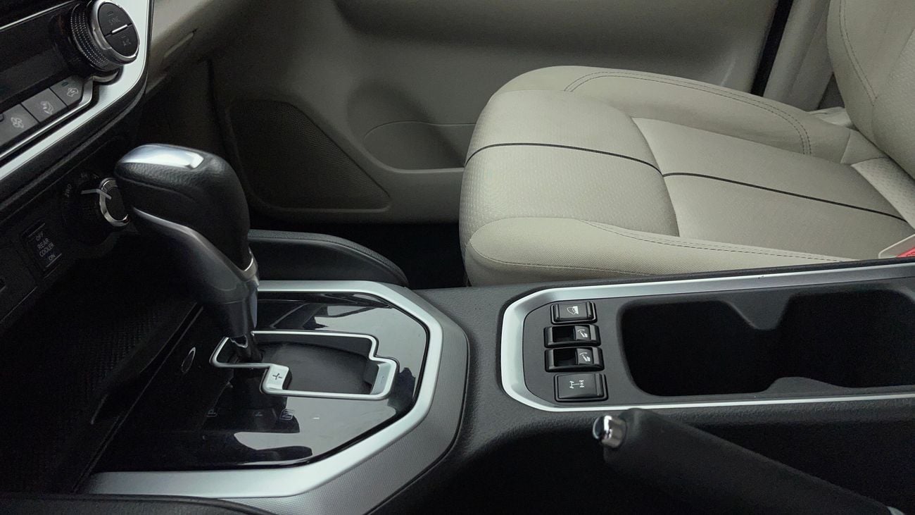 نيسان إكستيرا TITANIUM 2.5 | بدون دفعة مقدمة | اختبار قيادة مجاني للمنزل