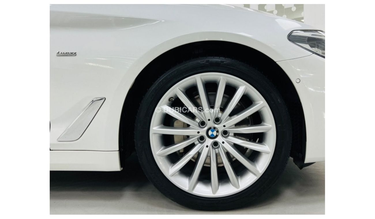 BMW 530i GCC .. FSH .. Original Paint .. Luxury Line .. Perfect Condition