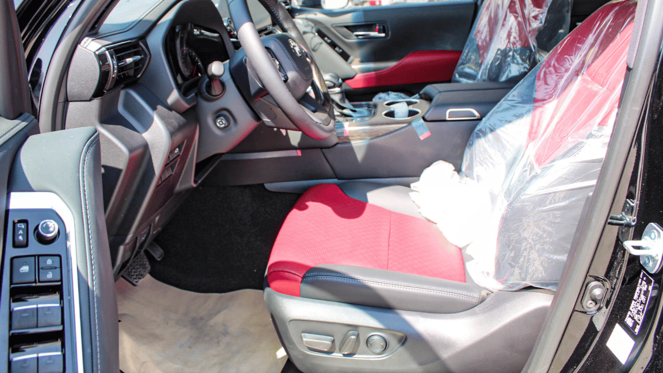 تويوتا لاند كروزر VX 3.3L Toyota LC300 3.3L VX-R V6 Turbo Diesel AT