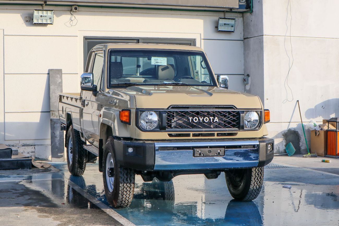 Toyota Land Cruiser Pick Up Std 4.0L Single Cab Utility 4WD 2025 Toyota Land Cruiser Single Cab 4.0L Manual