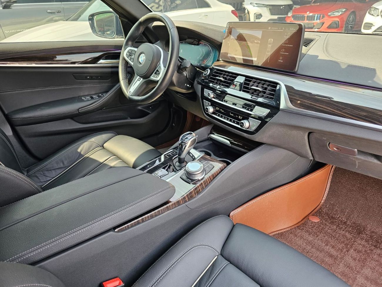 BMW 520i M Sport Comfort 2.0L