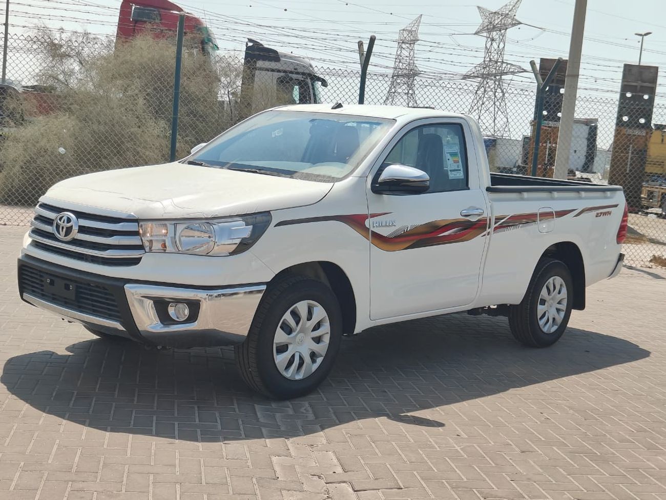 تويوتا هيلوكس TOYOTA HILUX SINGLE CABIN 2.7 Petrol Manual Transmission 4X2
