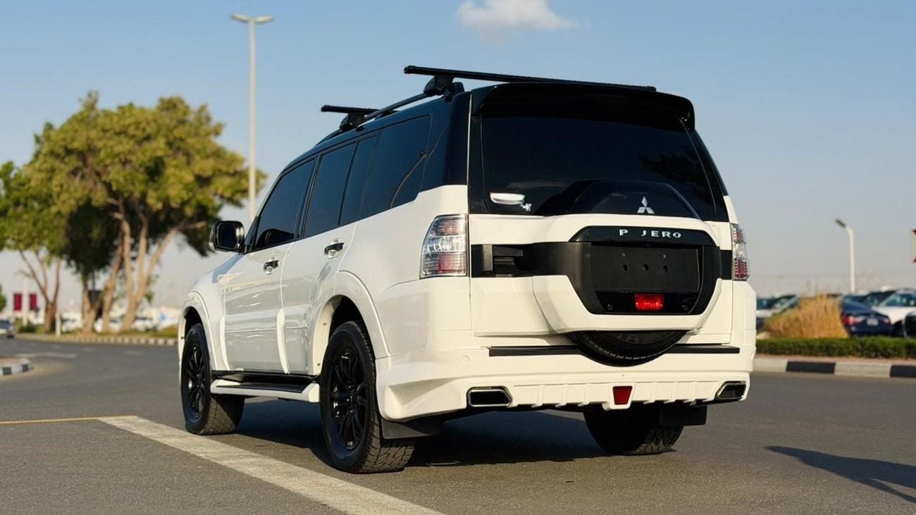 ميتسوبيشي باجيرو SIGNATURE BODY KIT MODIFIED | ELECTRIC HEATED SEATS | BACK CAMERA | PARKING SENSORS | 3.2L DIESEL EN