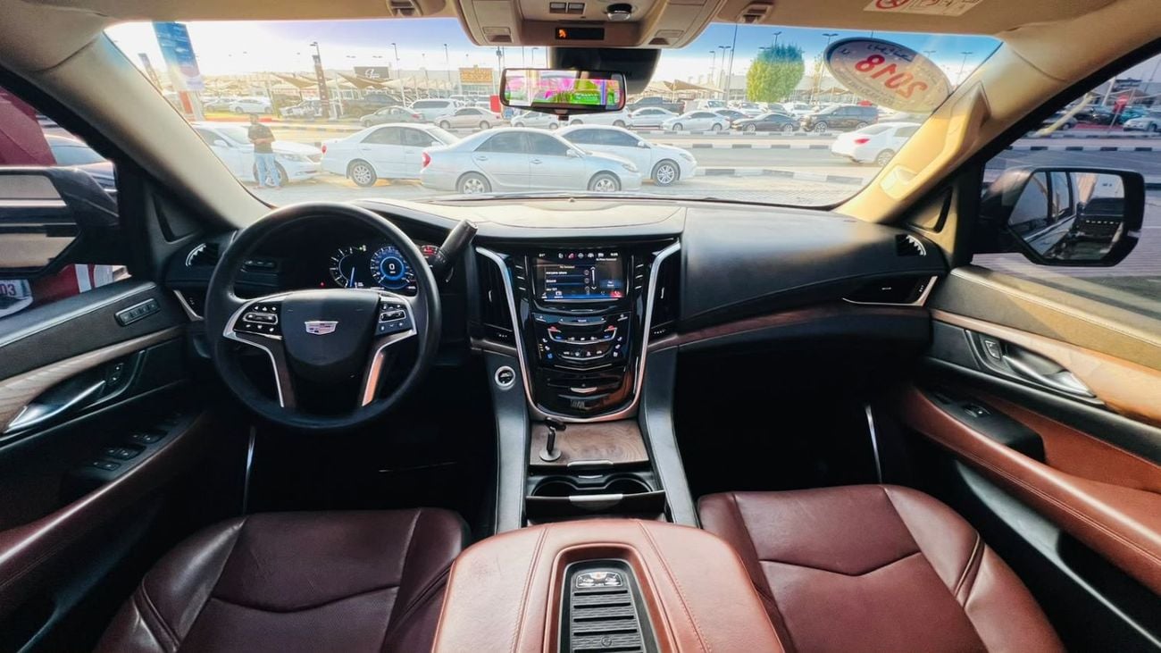 Cadillac Escalade PLATINUM 2018.ENGINE 6.2L/V8