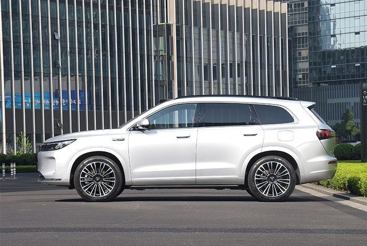 Aito 7 exterior - Side Profile