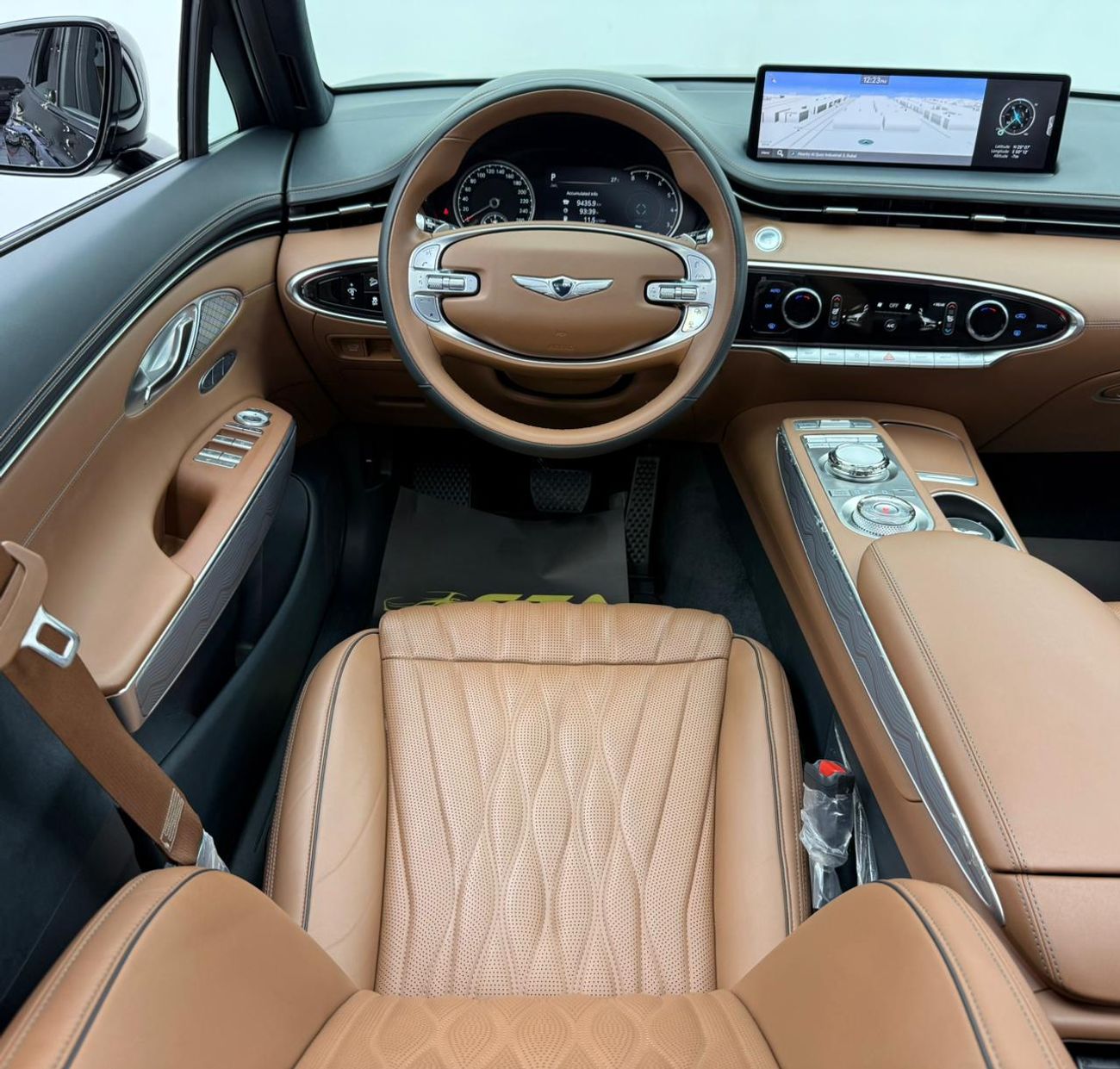 جينيسس GV70 2023 Genesis GV70 Platinum Sport, 2027 Genesis Warranty + Service Pack, Very Low Km, GCC