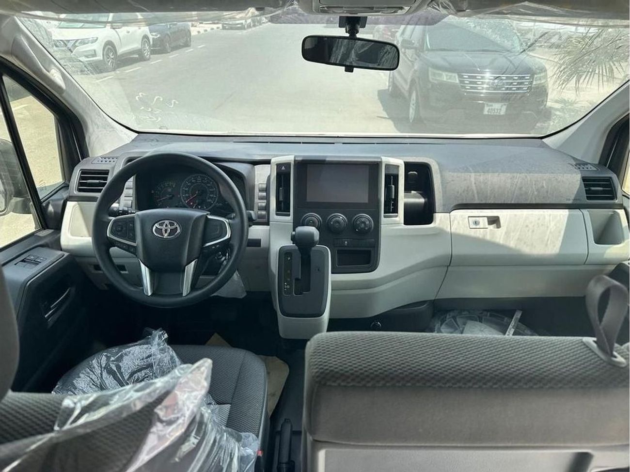 Toyota Hiace Hiace cargo,automatic, 3.5L , 3seats