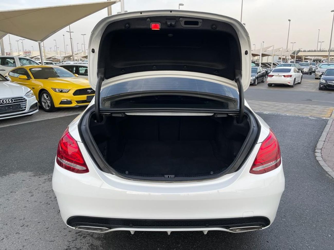 Mercedes-Benz C 300 Luxury Mercedes C300_Canadian_2015_Excellent_Condition _Full option