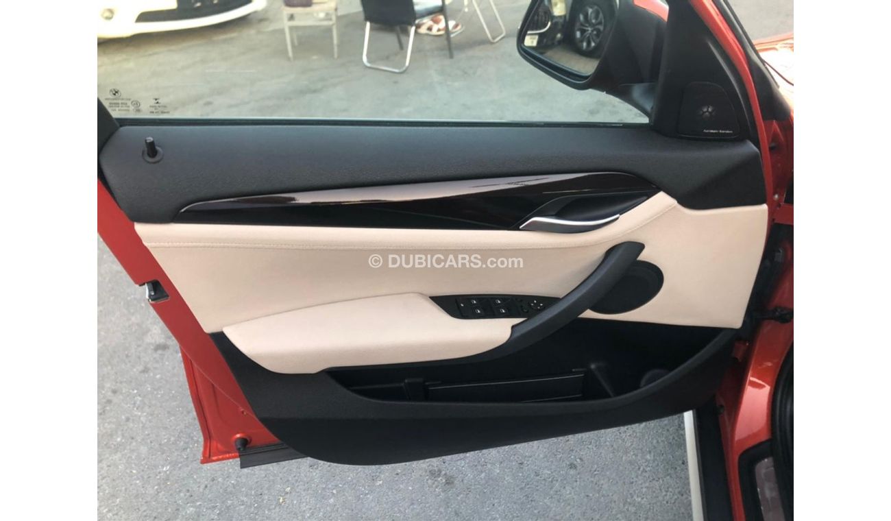 بي أم دبليو X1 موديل 2015 حاله ممتازه من الداخل والخارج فل مواصفات كراسي جلد ومثبت سرعه وتحكم كهربي كامل ونظام صوت