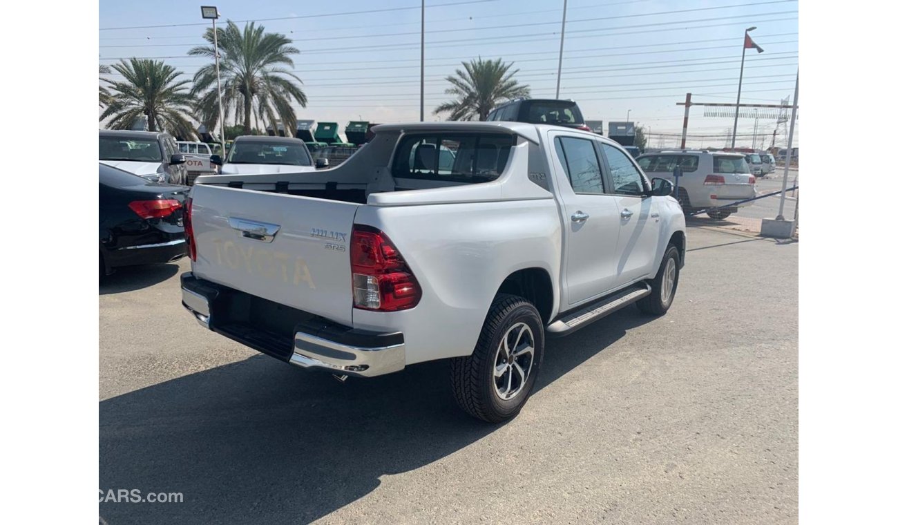 Toyota Hilux SR5 TRD 4.0L V6 Gasoline with Push Start