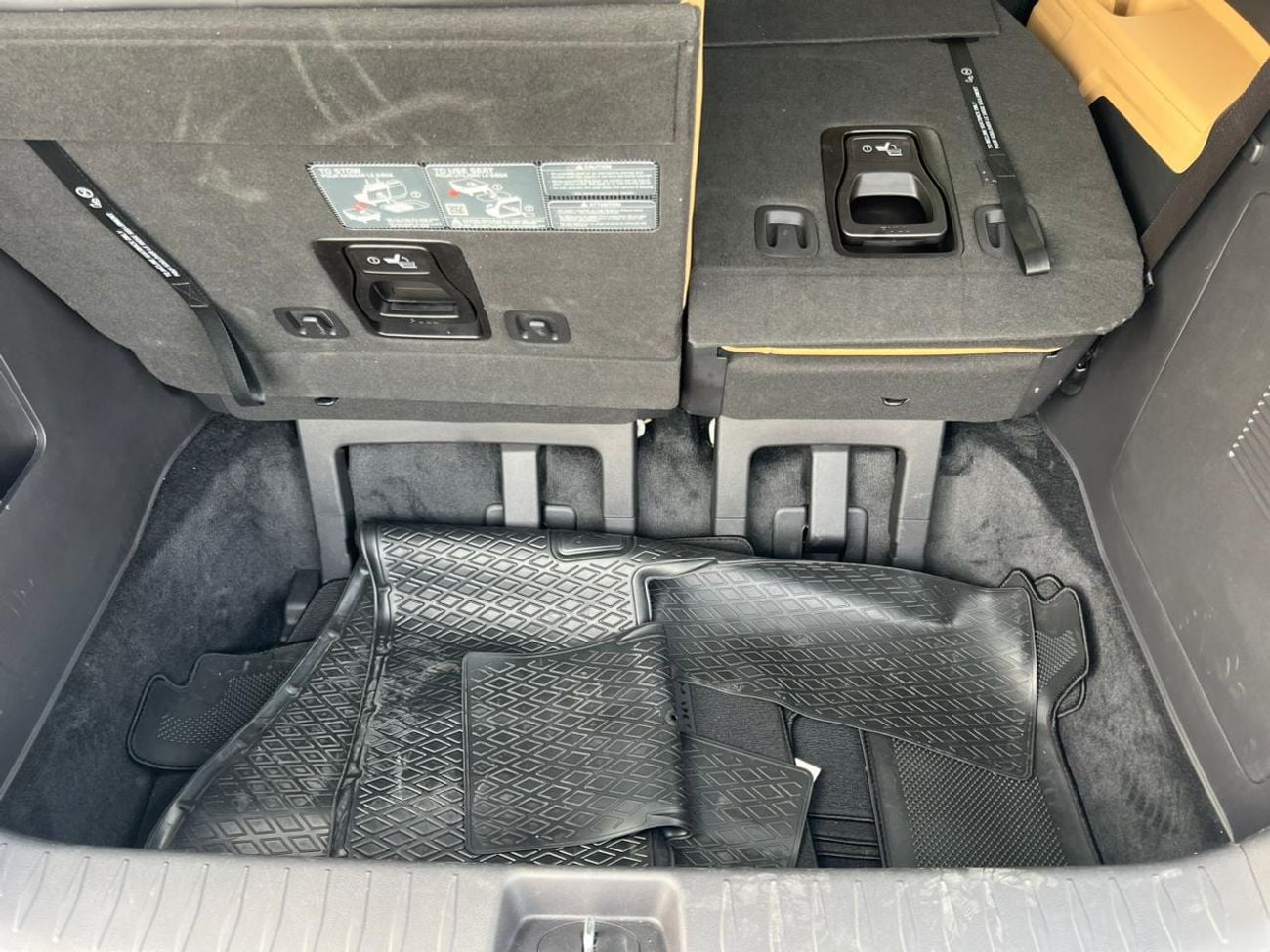 كيا كارنيفال EX KIA CARNIVAL