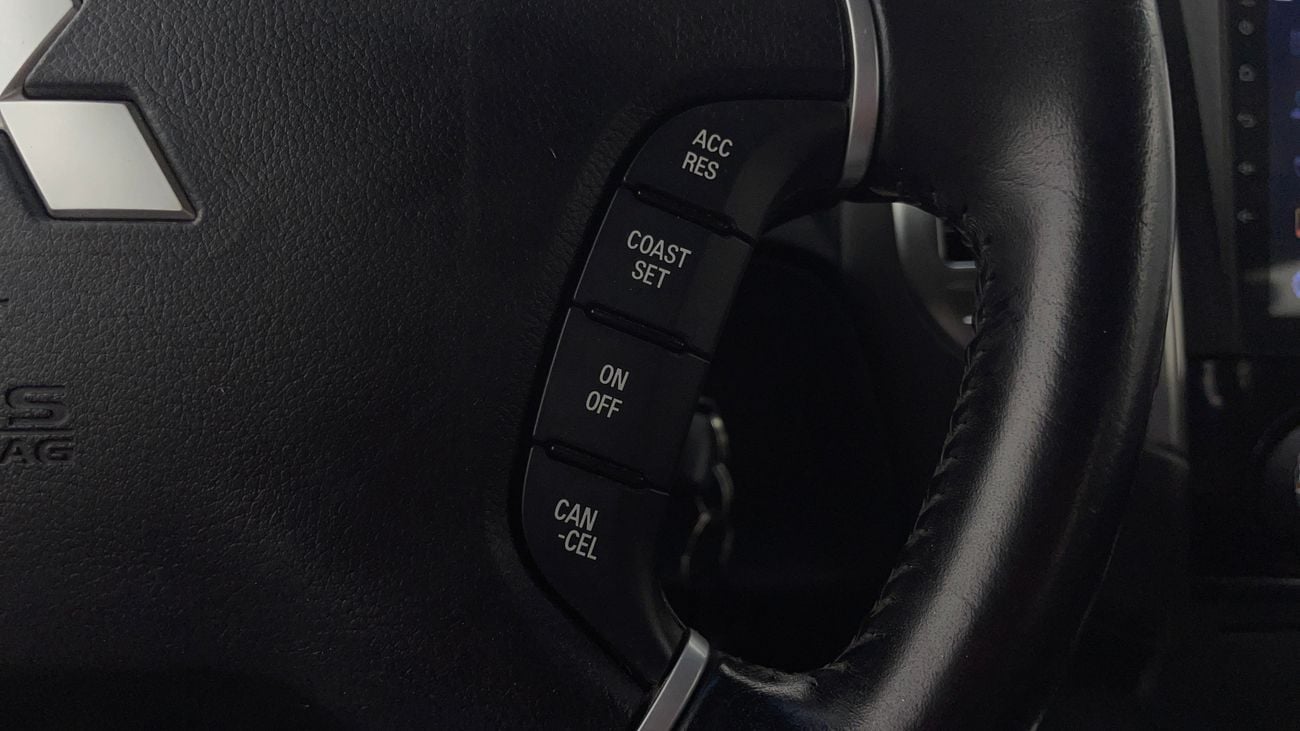 ميتسوبيشي باجيرو SIGNATURE EDITION 3.8 | بدون دفعة مقدمة | اختبار القيادة في المنزل