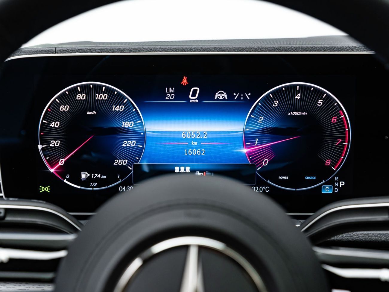 مرسيدس بنز GLS 450 Premium + 3.0L (389 HP)