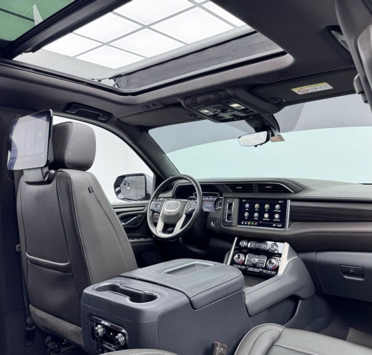 جي أم سي يوكون Denali 6.2L (8 Seater) 2021 GMC Yukon Denali, 2027 GMC Warranty + Service Pack, Fully Loaded, 8 Seat