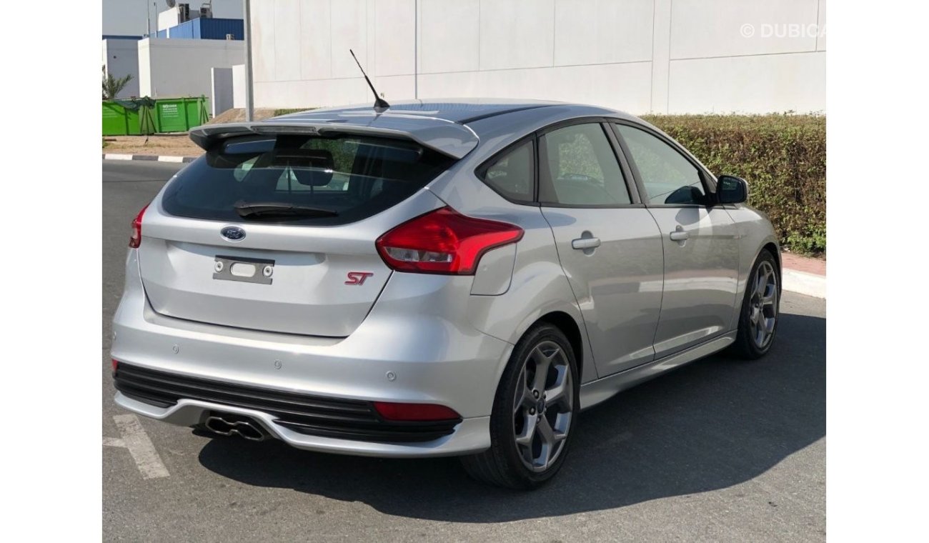 Ford Focus AED 924 / month UNLIMITED KILO METER WARRANTY ST FOCUS  FULL OPTION 2016