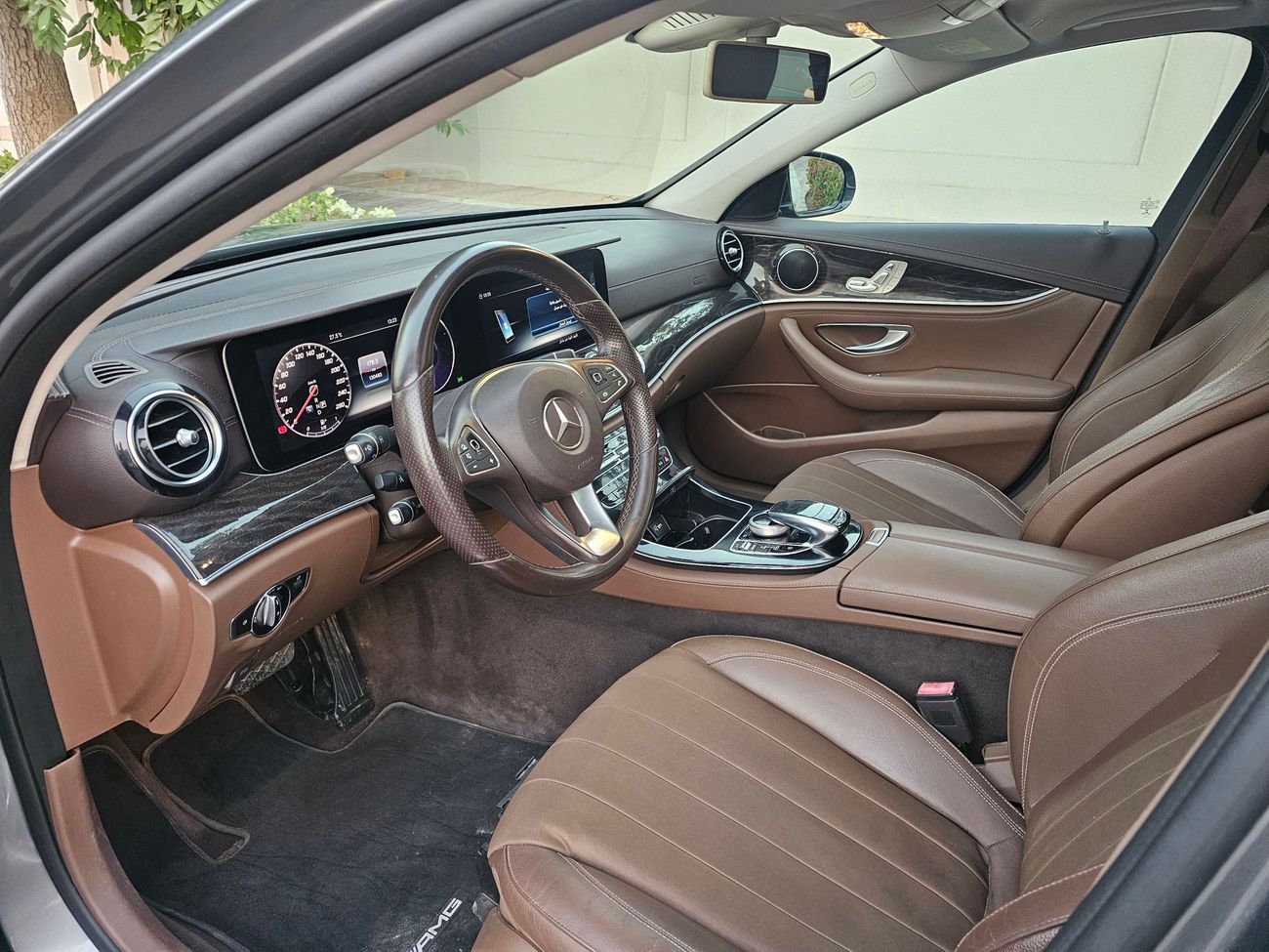 مرسيدس بنز E200