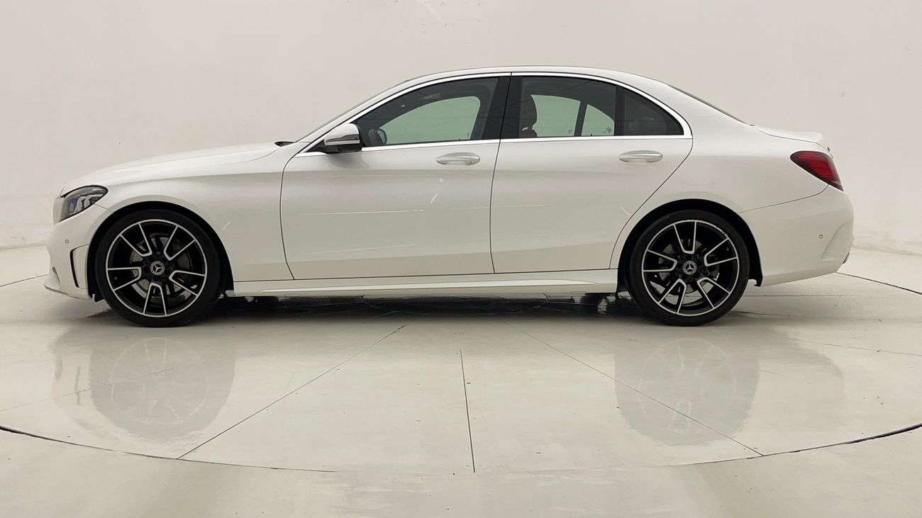 مرسيدس بنز C 200 AMG SPORT PACKAGE 2 | بدون دفعة مقدمة | اختبار القيادة في المنزل