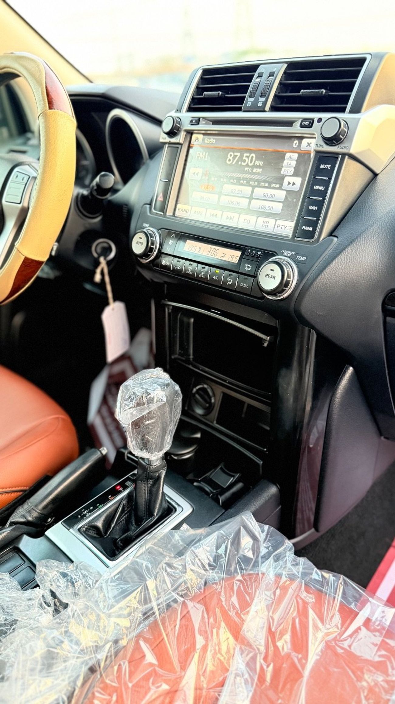 تويوتا برادو 2017 VXR V4 Full Option Top Of The Range Very Clean And Perfect condition