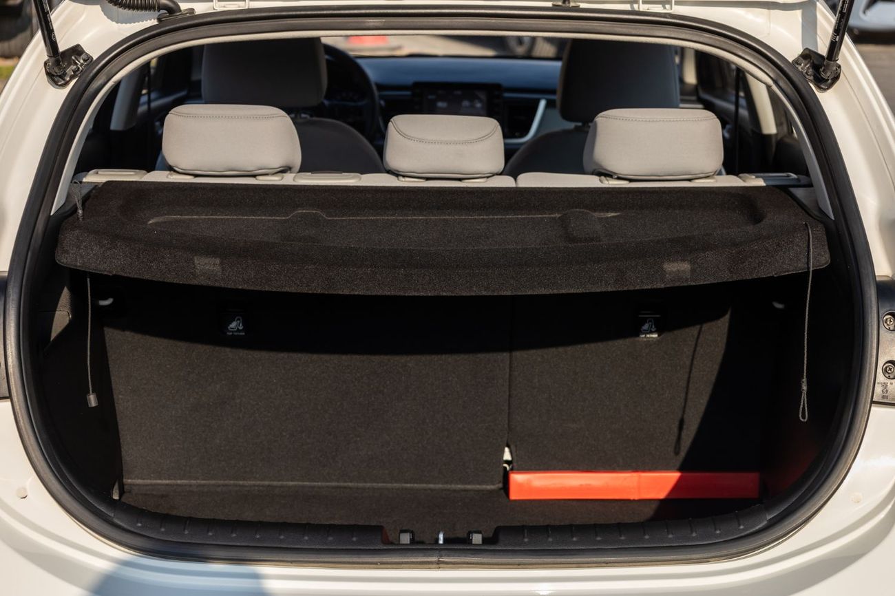 Kia Rio EX 1.4L (107 HP) Hatchback