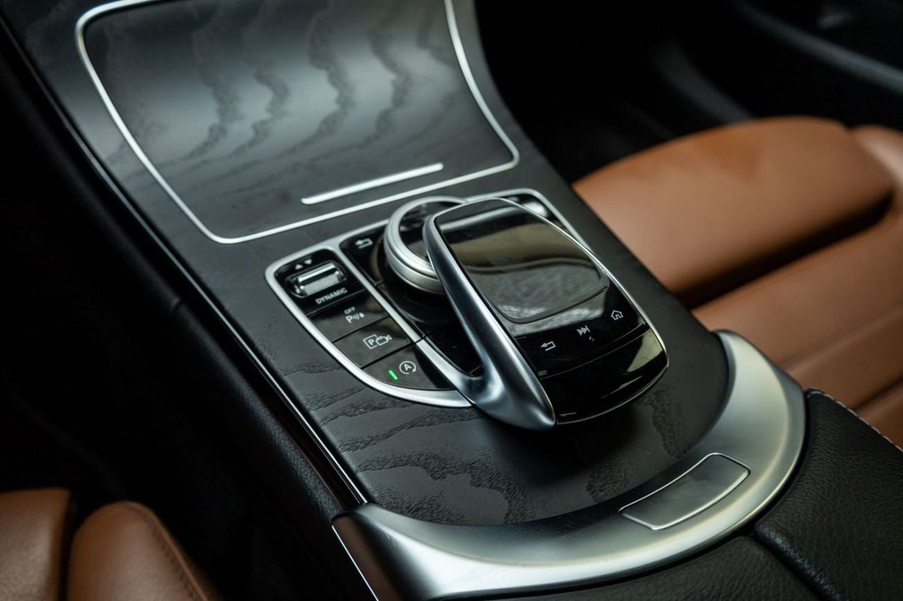 مرسيدس بنز C 200 STD Mercedes-Benz C-Class 200 2020 مواصفات خليجية مقابل 1,469.00 AED شهريًا