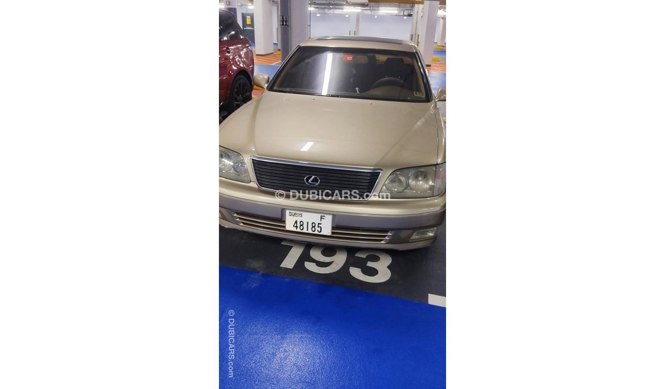 لكزس LS 400
