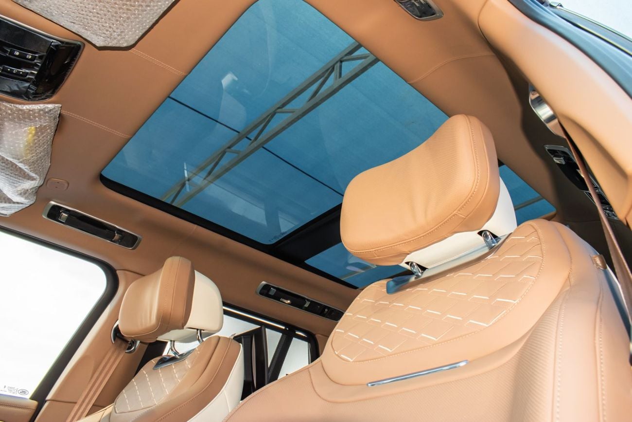 Land Rover Range Rover Range Rover SV SWB P615 4.4L Santorini Black 2026MY