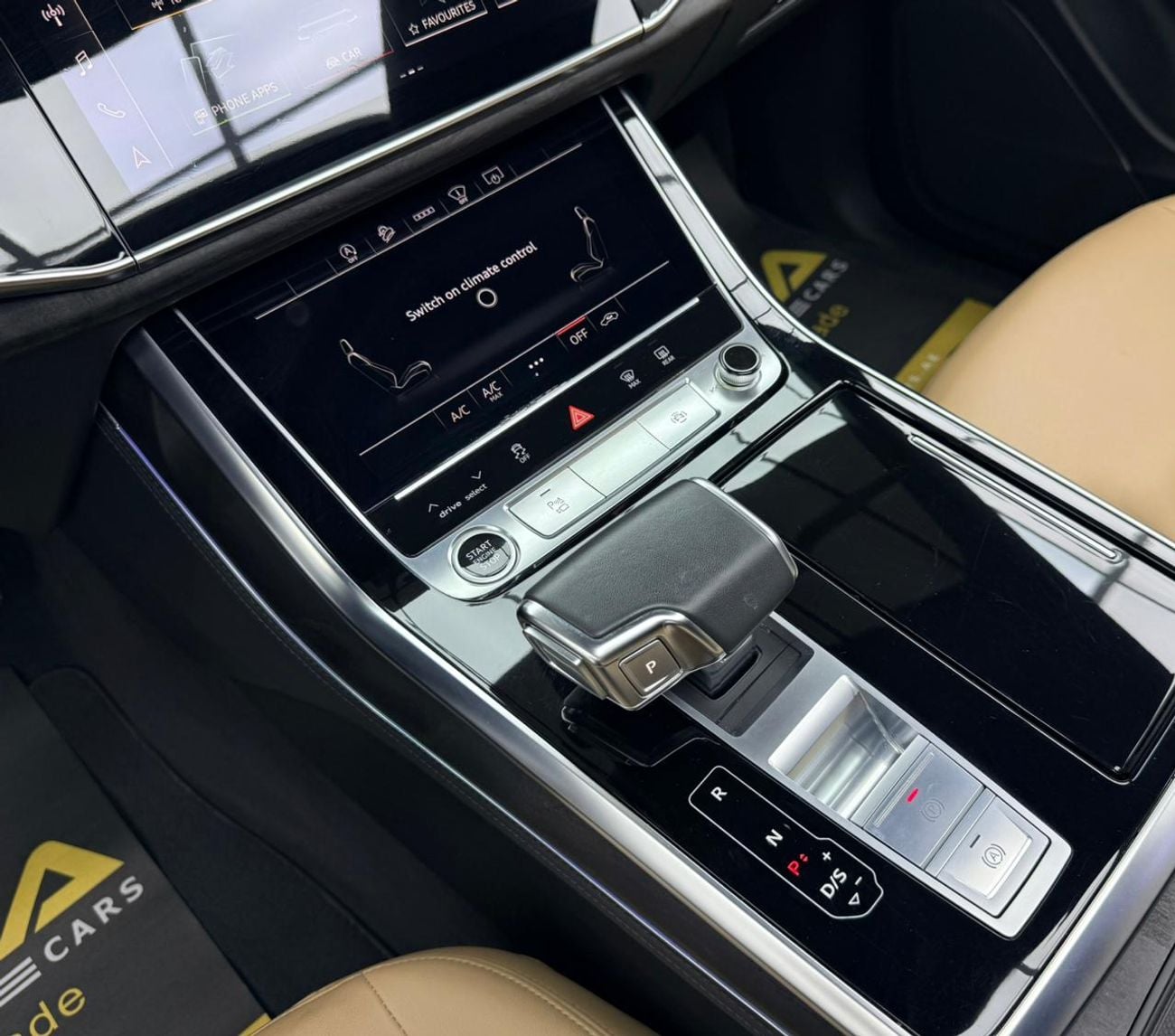 Audi Q8 2023 Audi Q8 55TFSI Quattro, 2028 Audi Warranty, Full Audi Service History, Excellent Condition, GCC