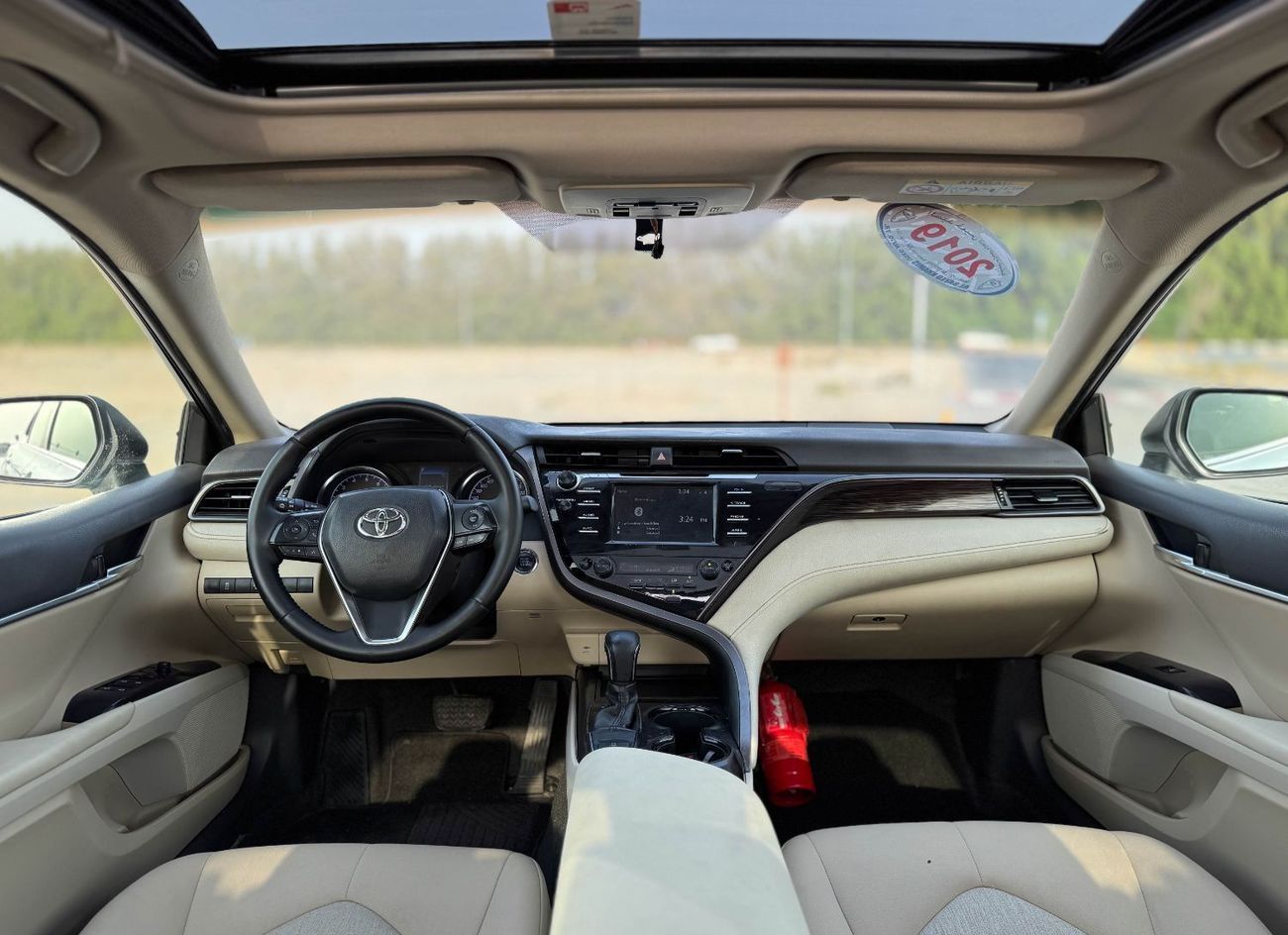 تويوتا كامري تويوتا كامري 2019 خليجي بدون حوادث بحالة ممتازة 1421 شهرياً