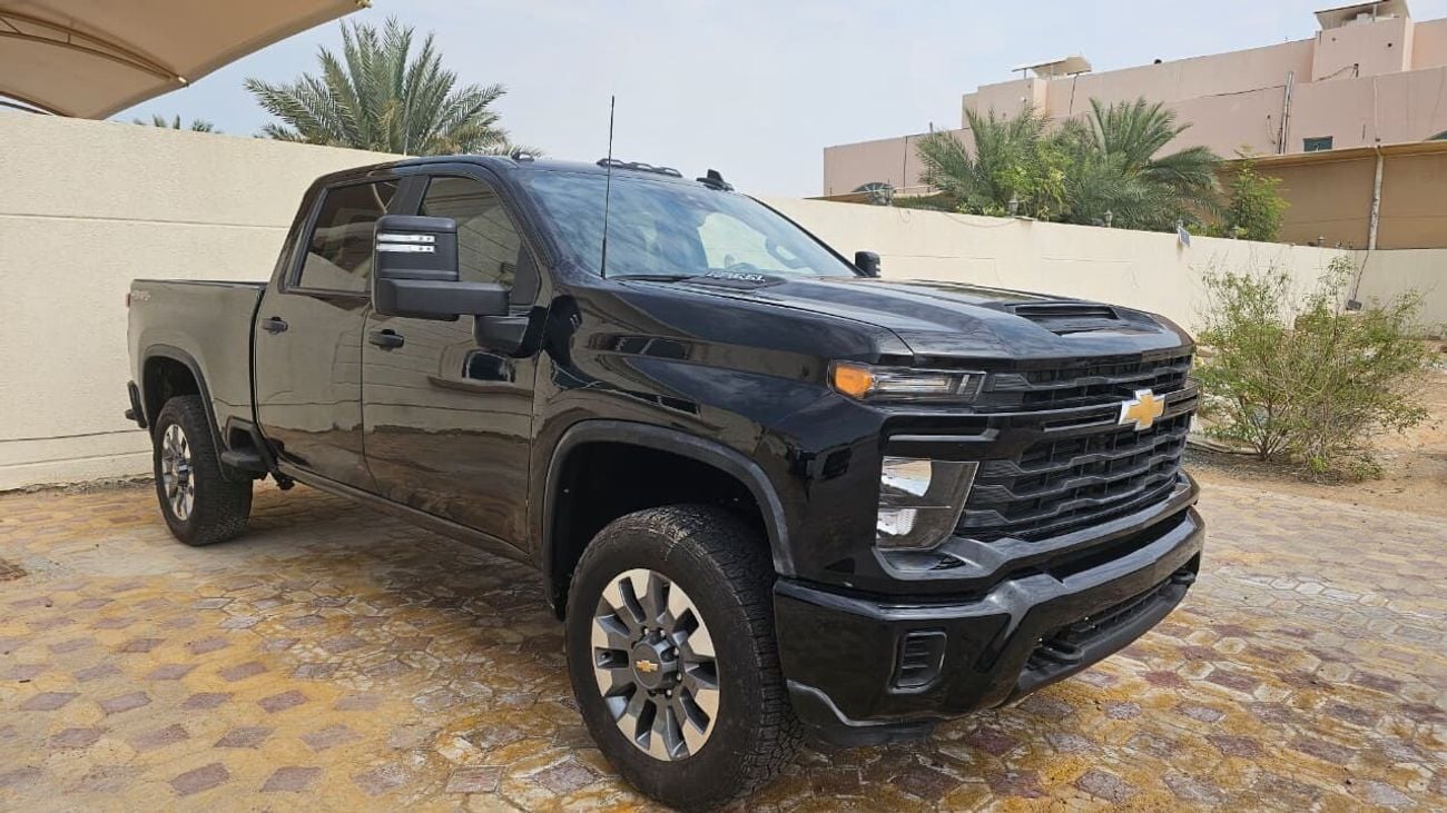 Chevrolet Silverado 6.6L LTZ (Heavy Duty)