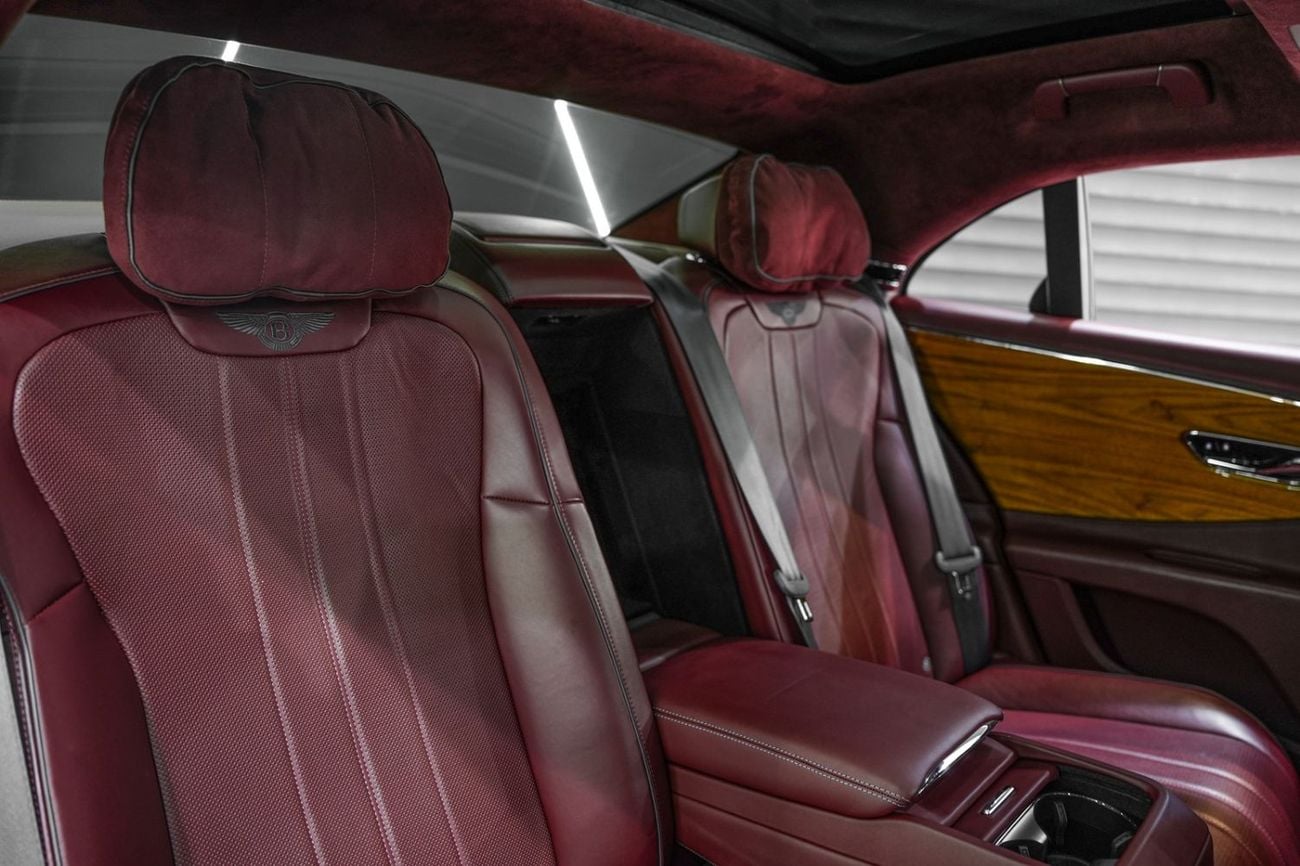 بنتلي فلاينج سبور V8 2021 Bentley Continental Flying Spur V8, Touring Specification, Picnic Tables, GCC Spec!!