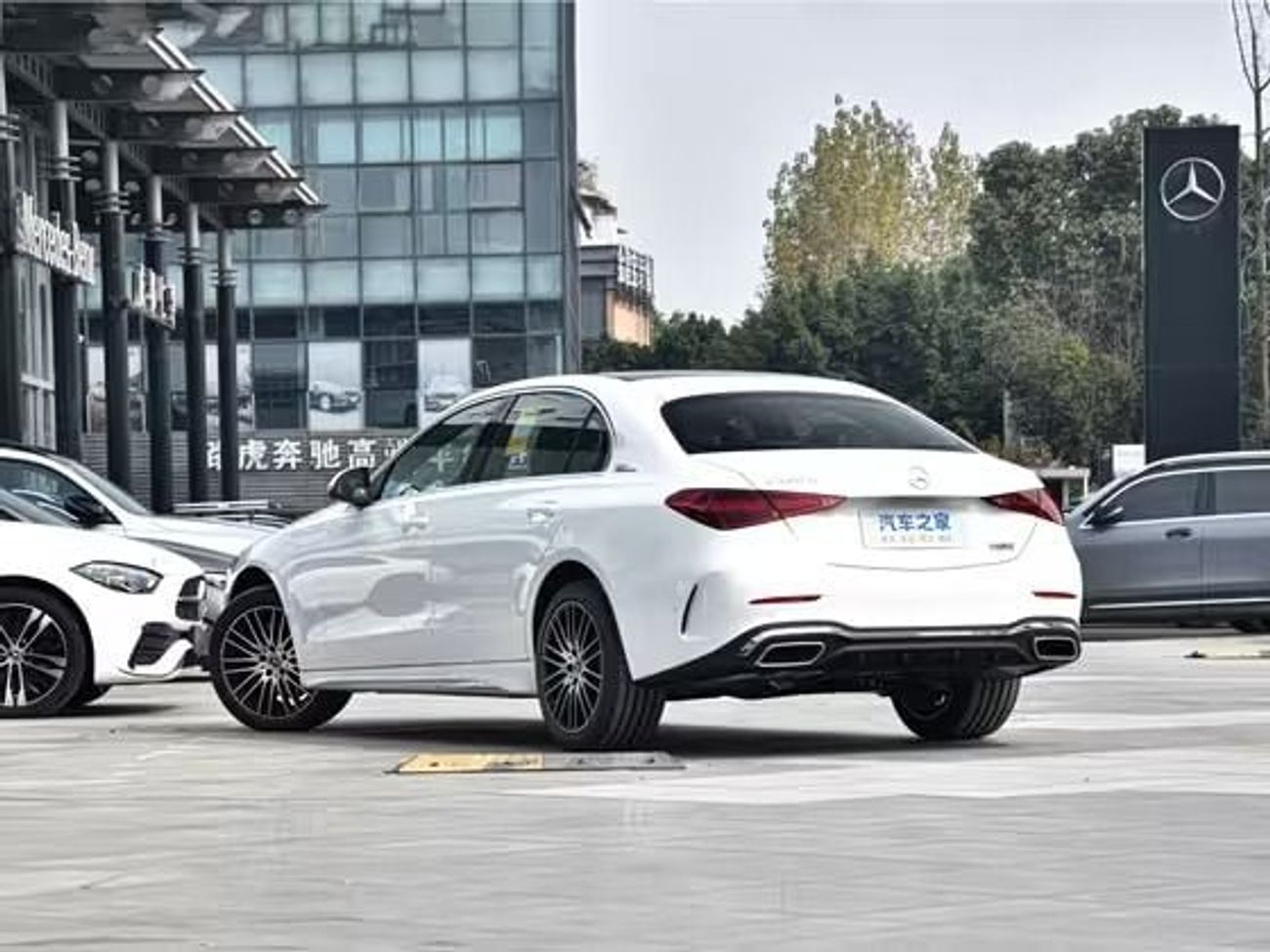 Mercedes-Benz C 260 L VERSION