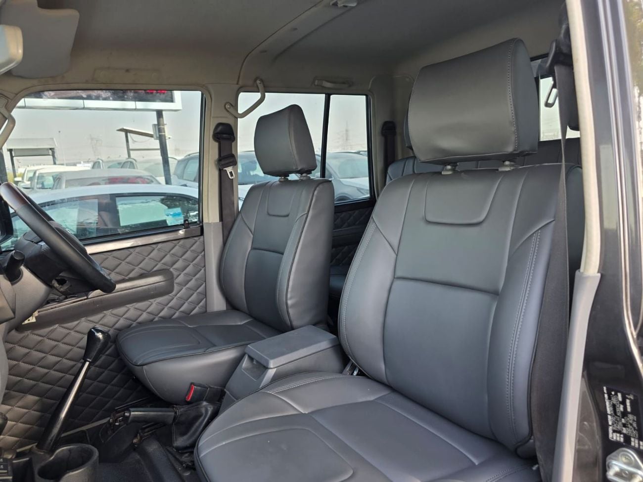 تويوتا لاند كروزر بيك آب TOYOTA LAND CRUISER PICKUP YEAR 2022 FACE LIFTED TO 2024 MODEL DIESEL 4.5 LITER ,RIGHT HAND DRIVE ,M